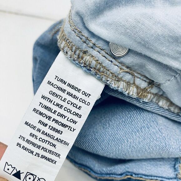 Womens Indigo Rein Floral Embroidered Denim Shorts Size 17 Raw Hem Daisy Duke - Picture 7 of 13